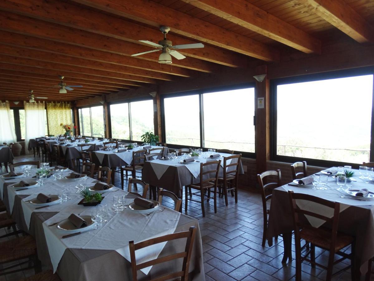 Agriturismo La Terrazza Valfabbrica Kültér fotó