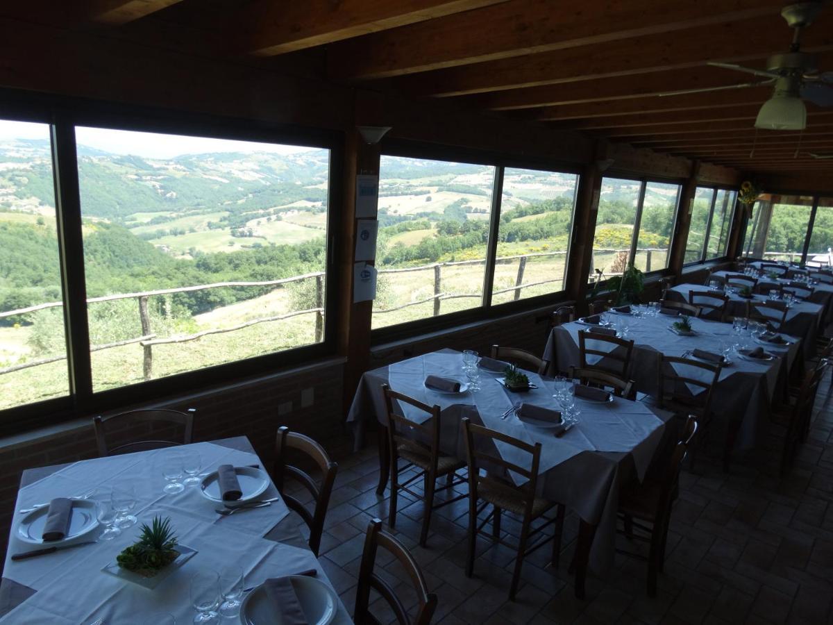 Agriturismo La Terrazza Valfabbrica Kültér fotó