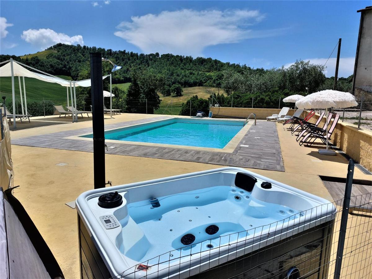 Agriturismo La Terrazza Valfabbrica Kültér fotó