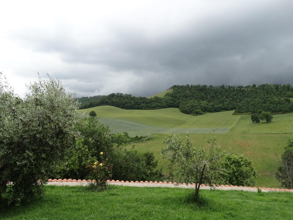 Agriturismo La Terrazza Valfabbrica Kültér fotó