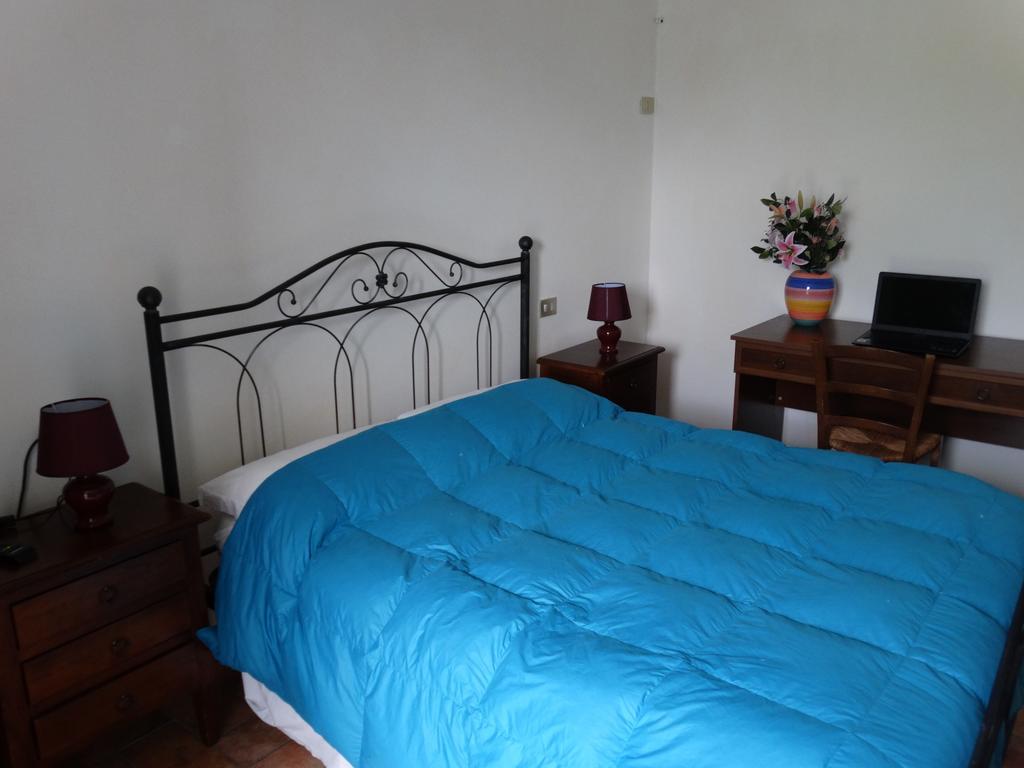 Agriturismo La Terrazza Valfabbrica Kültér fotó